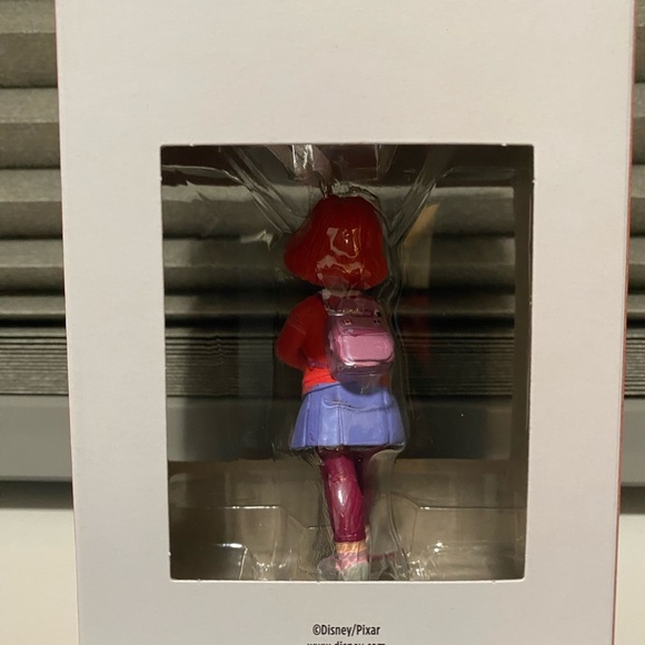 Mei Lee - Hallmark ornament - Picture 3 of 3